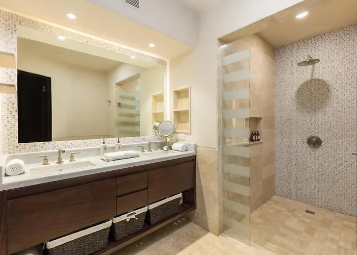 Diamante Ocean Club - Luxury Living * Cabo San Lucas